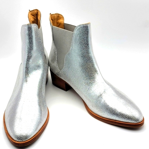 Soludos Shoes - SOLUDOS Silver Ankle Boots Size 11